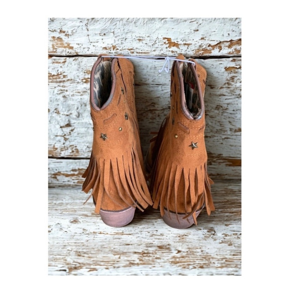 Dingo Womens Western Fringe Ankle Boots Tan Faux Suede Star Studs Boho Vintage - Picture 3 of 4